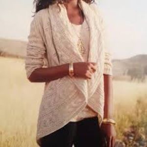 CAbi Shaw collar cotton scalloped knit cardigan